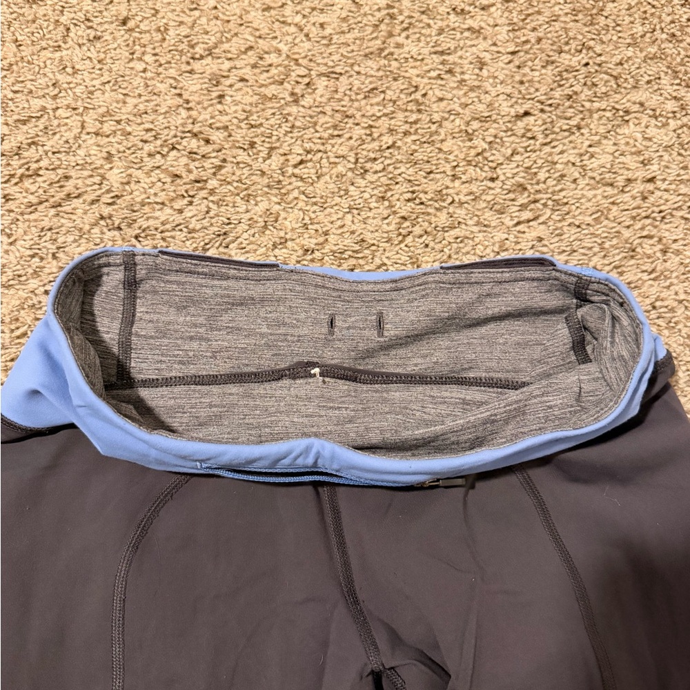 Lululemon Athletica Grey HR 7/8 Leggings - Picture 3 of 3